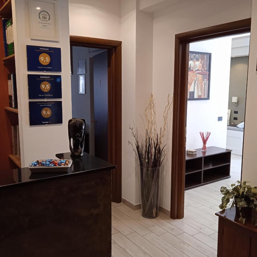 Vatican Point Break - Turistico - Vaticano 3*