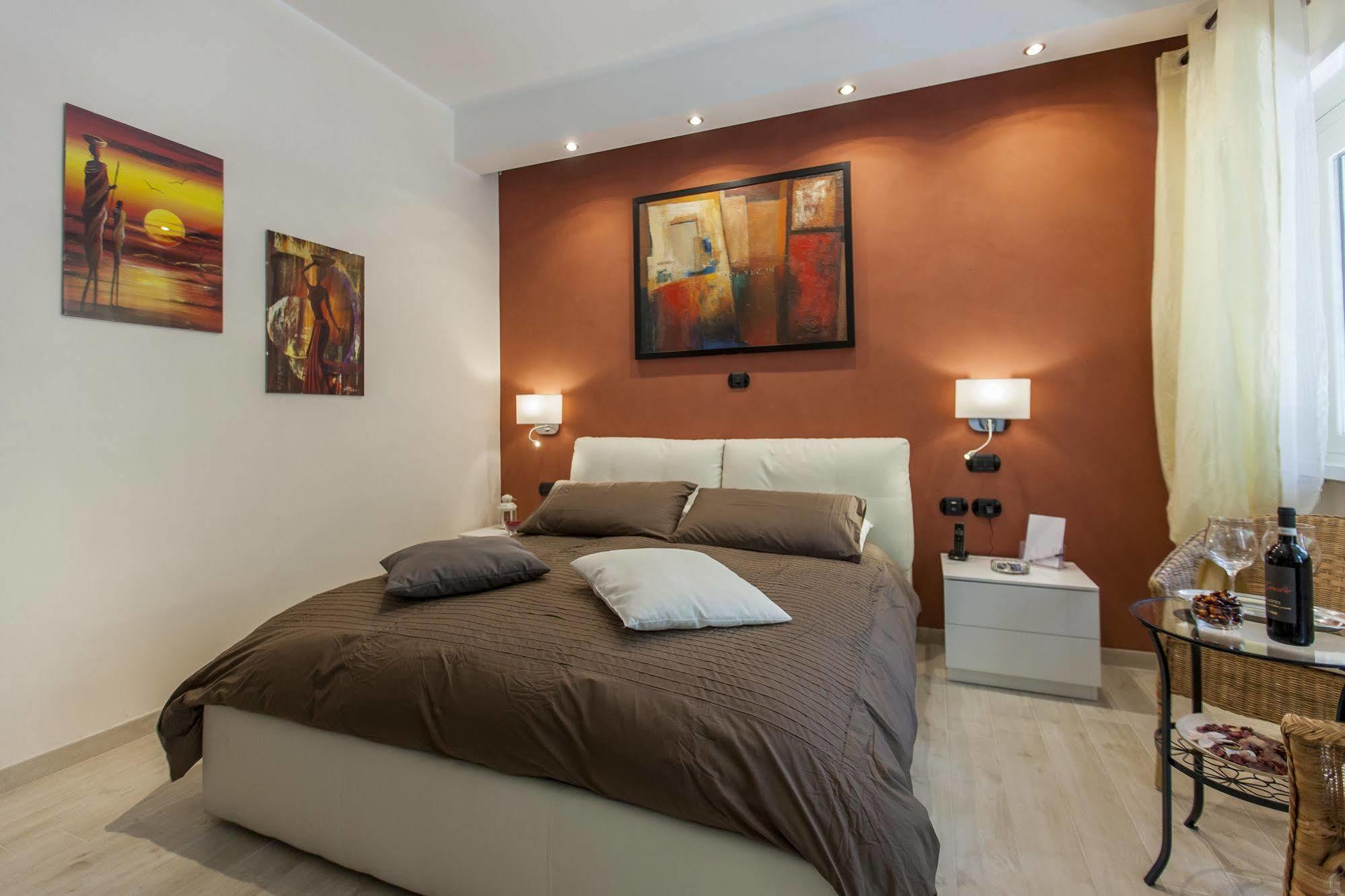 Vatican Point Break - Turistico - Vaticano Bed & Breakfast